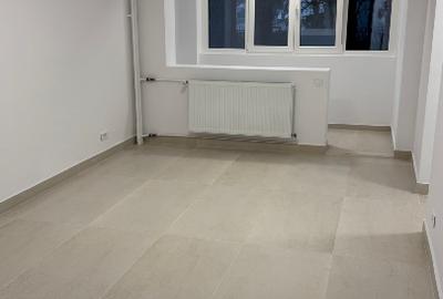 Birou, 54 mp în Drumul Taberei