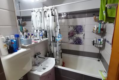 Apartament 2 camere decomandat, etaj 4/4 pod nou, Maratei 1 - 4