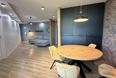 Apartament cu 3 camere semidecomandat, mobilat în Florești