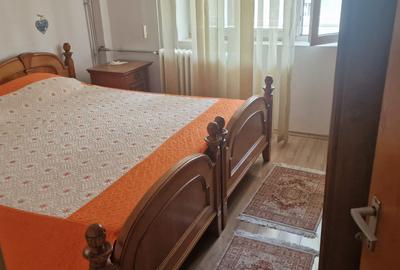 Apartament 2 camere, 1 Mai - 1