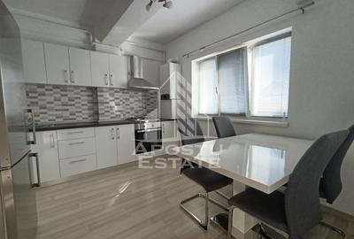 Apartament cu 3 camere semidecomandat, mobilat în Bucovina