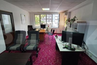 Casă individuală cu 15 camere în Central