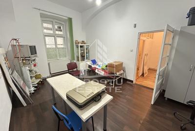 Spatiu pentru activitati medicale sau birouri, 120 mp, Zona Neptun - 1