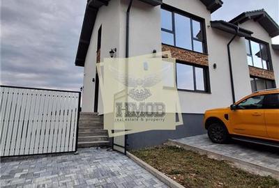 Duplex cu 3 camere în Exterior Sud