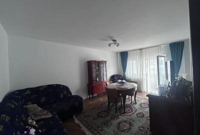 Apartament cu 4 camere decomandat, mobilat în Tomis I