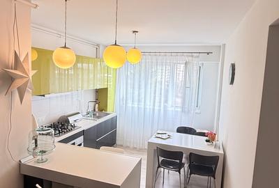 Bulevardul Unirii, vedere spre Parcul Mara-Apartament cu 3 camere de închiriat! - 1