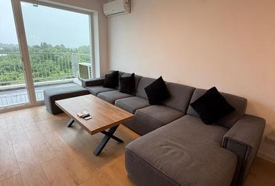 Apartament cu 3 camere decomandat, mobilat în Exterior Sud