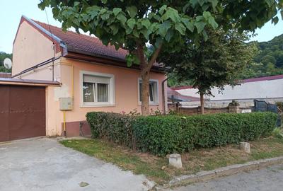 Proprietar vand casa in Resita - 11