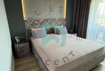 Apartament cu 3 camere decomandat, mobilat în Tractorul