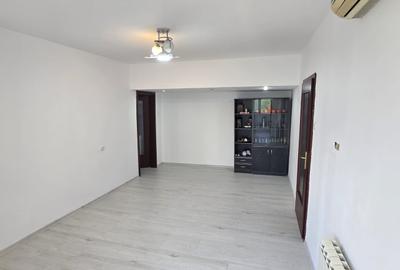 De inchiriat apartament cochet Piata Universitatii - 2
