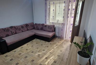 Apartament cu 3 camere decomandat, mobilat în Ultracentral
