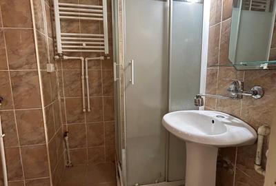 APARTAMENT 2 CAMERE DE VANZARE MICRO 40 ETAJ 3 - 5