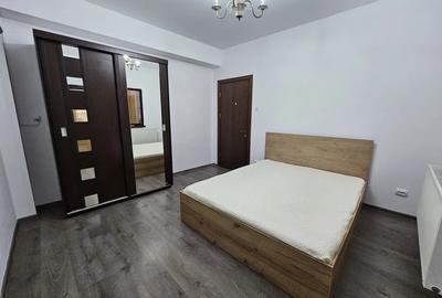 Apartament cu 3 camere decomandat în Cug