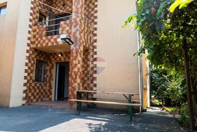 Casă individuală cu 5 camere în Dobroești