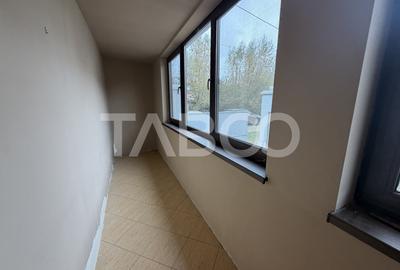 Casa cu potential de investite 8 camere 392 mpu teren 5724 m Gura Vaii - 7