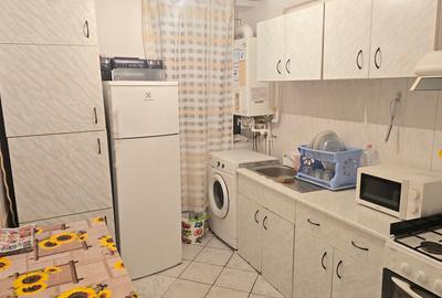 Inchiriez apartament 2 camere decomandat in Deva, Progresul (Enescu), etaj 3 - 5