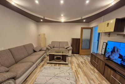 Apartament cu 3 camere decomandat, mobilat în Eroii Revoluției
