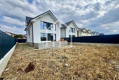 Duplex cu 5 camere în Șura Mare