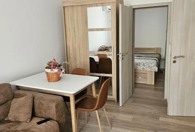 Apartament cu 2 camere semidecomandat, mobilat în Eroii Revoluției