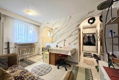 Apartament cu 3 camere semidecomandat, mobilat în Gheorgheni