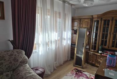 Apartament 3 camere + garaj , zona Bucovina , etajul 2 , mobilat - 2