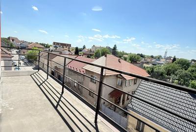 Apartament cu 3 camere decomandat în Titulescu