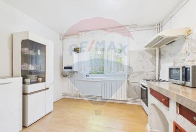 Oportunitate - 2 Apartamente 4 + 2 camere - Zona 13 Septembrie - 21
