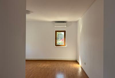 Oferim 3 camere nemobilate et 1 - 3