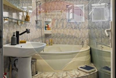 Apartament cu 4 camere de vânzare în zona Sebastian - 12