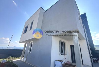 Casă cu 3 camere în Est