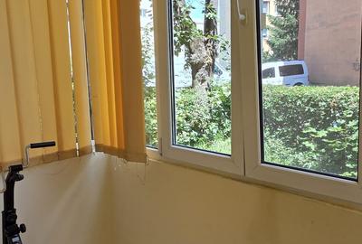 Apartament cu 2 camere semidecomandat în Centrul Civic