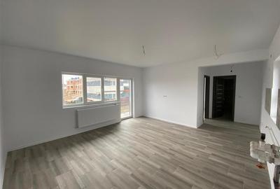 Apartament cu 2 camere decomandat în Aeroport
