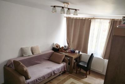 Apartament cu 2 camere semidecomandat, mobilat în Gheorgheni