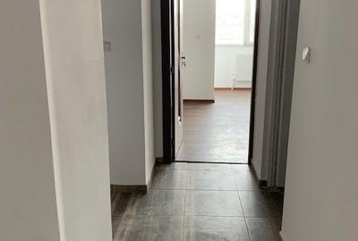 Apartament 2 camere Miroslava, 100 ml de statia de autobuz, str C-tin Langa 40 - 23