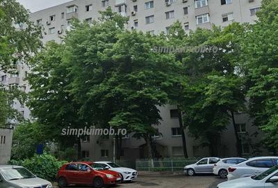Apartament cu 2 camere decomandat în Titan