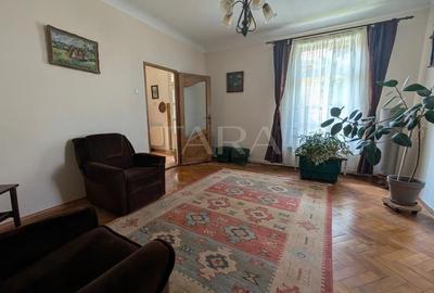 Casă individuală cu 5 camere în Gheorgheni