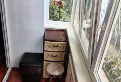 Garsonieră  spatioasă , decomandată , parter înalt, INEL 2 - 6