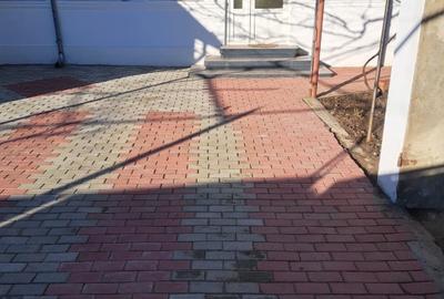 Casă individuală cu 4 camere în Sud-Vest