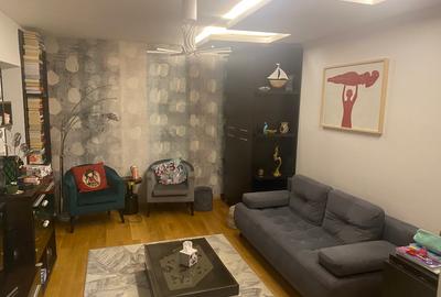 Vânzare apartament 3 camere - 1