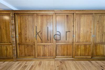 Casa renovata 200mp pe 2 niveluriparcare curte cu foisorCentru zona str. Paris - 14