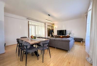 Apartament cu 4 camere semidecomandat în Mărăști