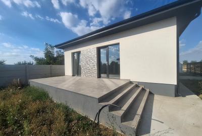 ​Casă individuală cu 4 camere de vânzare – Parter modern în zona Domnești - 27