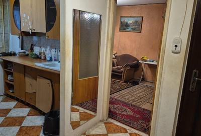 Apartament cu 3 camere decomandat, mobilat în Dristor