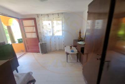 Căsuță autentică românească între două dealuri–colț de liniște  în Botesti, Arge - 4