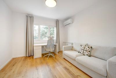 Apartament cu 3 camere semidecomandat în Dorobanți
