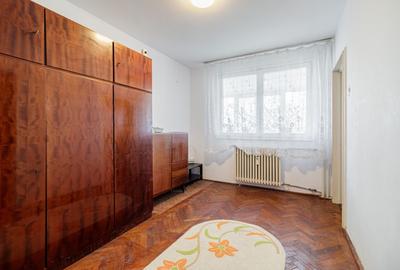 Apartament cu 3 camere circular, mobilat în Titan