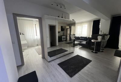Apartament cu 3 camere, mobilat în Rahova