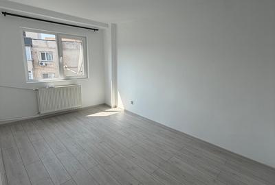 Sebastian, 2 camere, 54mp, decomandat, etaj 8, renovat - 2
