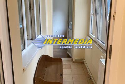 Apartament cu 3 camere Deco Foste proprietati CETATE Piata Finisat Nemobilat - 13