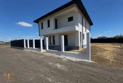 Casa individuala 4 camere | Teren 512mp | Domnesti - 2